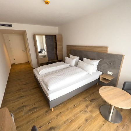 Hotel Deutscher Hof Kassel Bagian luar foto