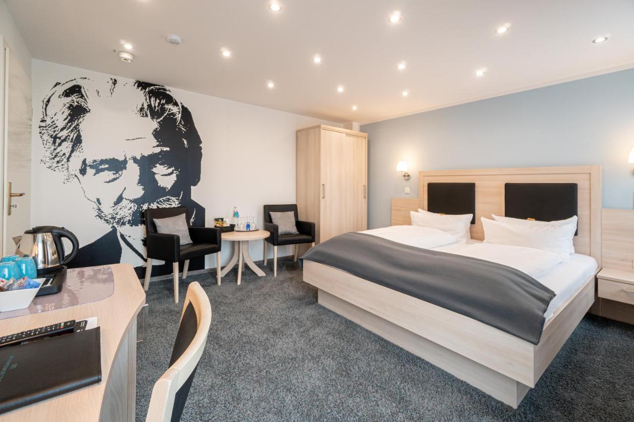 Hotel Deutscher Hof Kassel Bagian luar foto