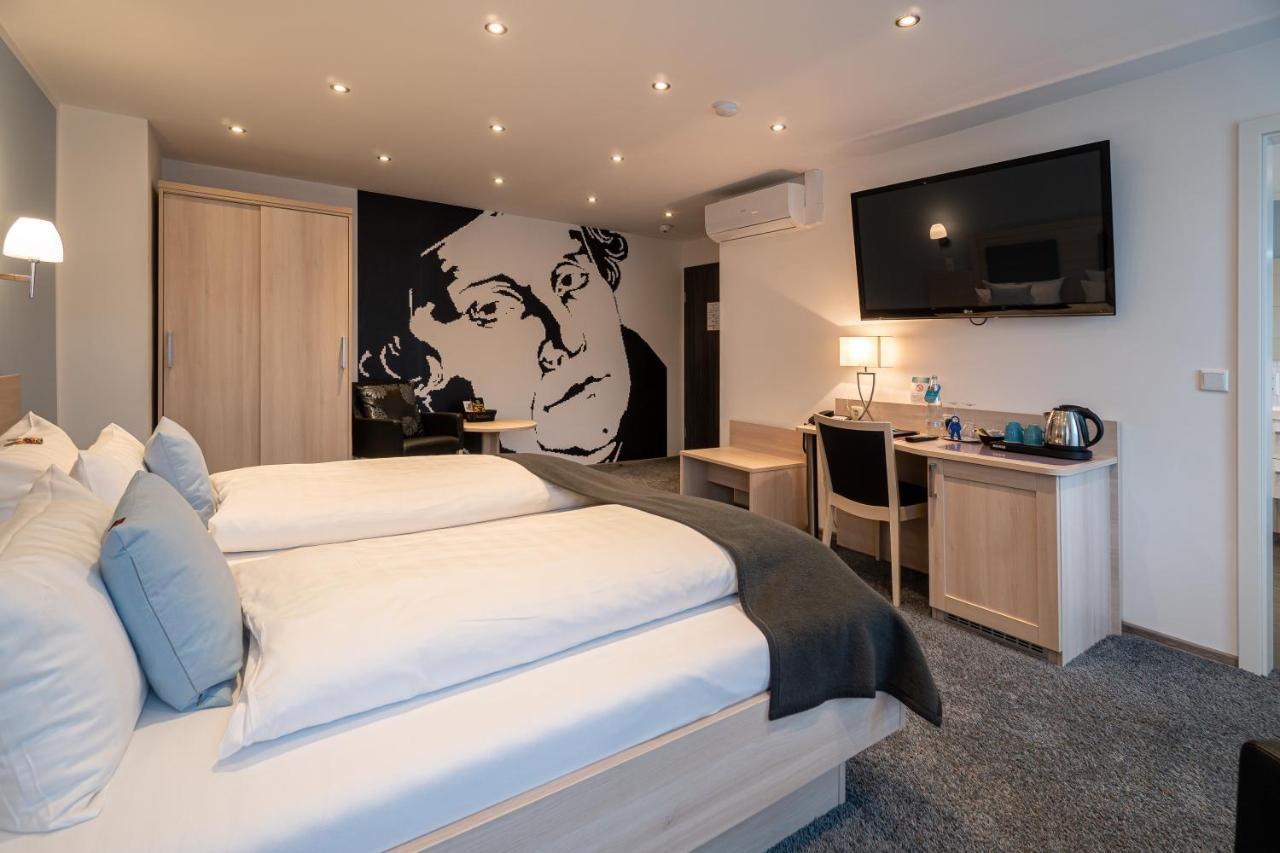 Hotel Deutscher Hof Kassel Bagian luar foto