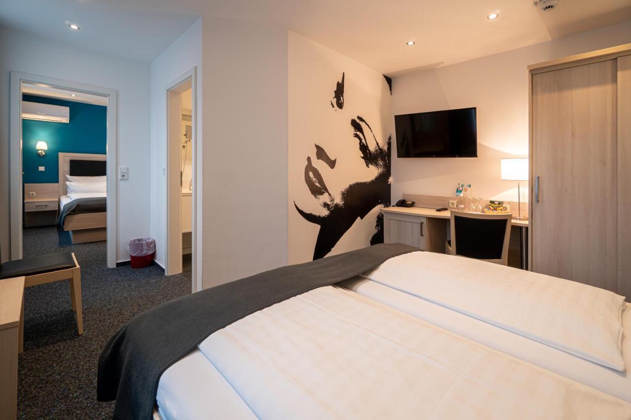 Hotel Deutscher Hof Kassel Bagian luar foto